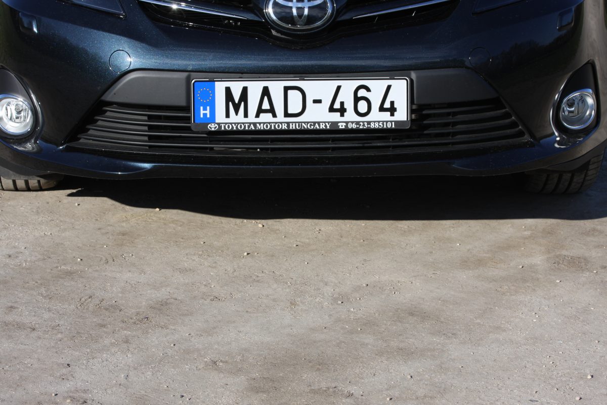 TOYOTA AVENSIS