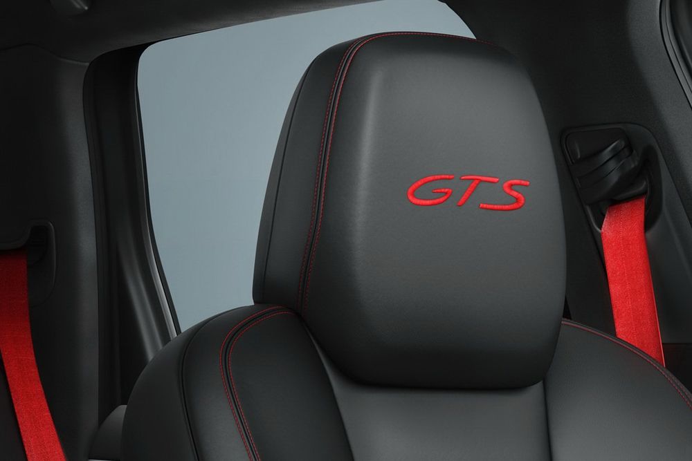 PORSCHE