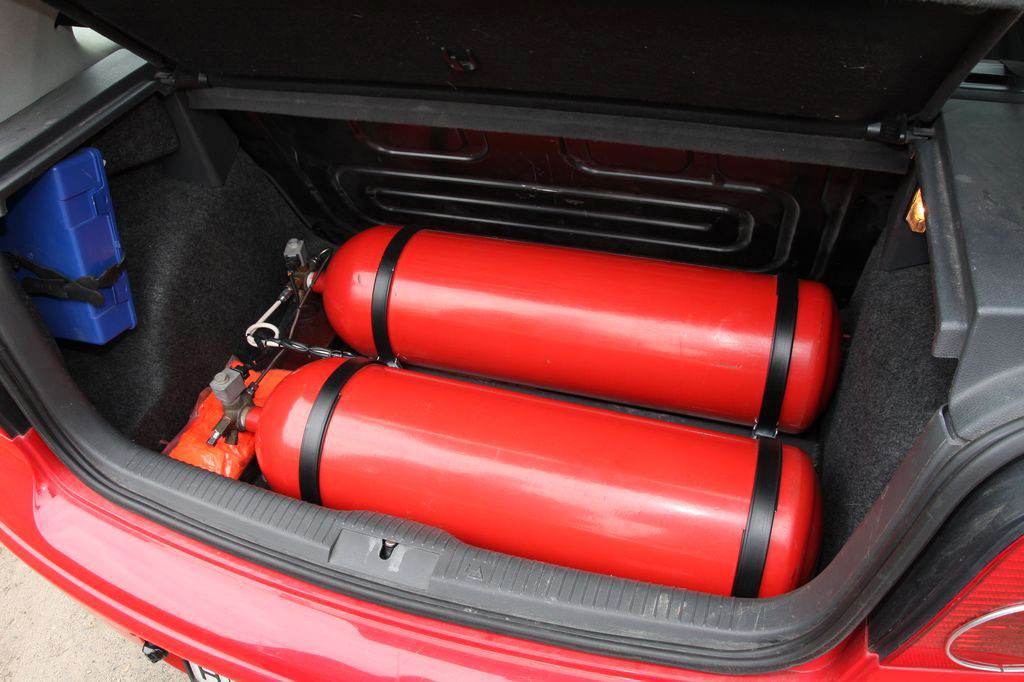 VOLKSWAGEN POLO IV