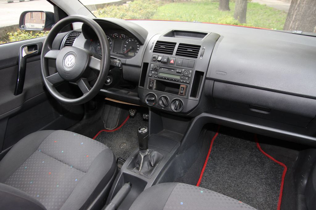 VOLKSWAGEN POLO IV
