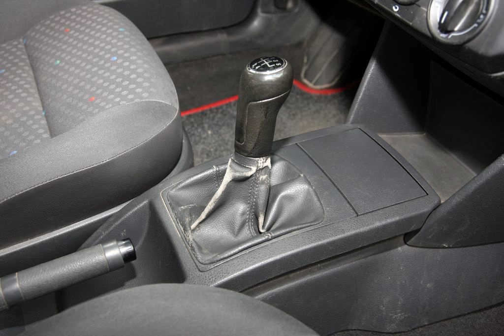 VOLKSWAGEN POLO IV