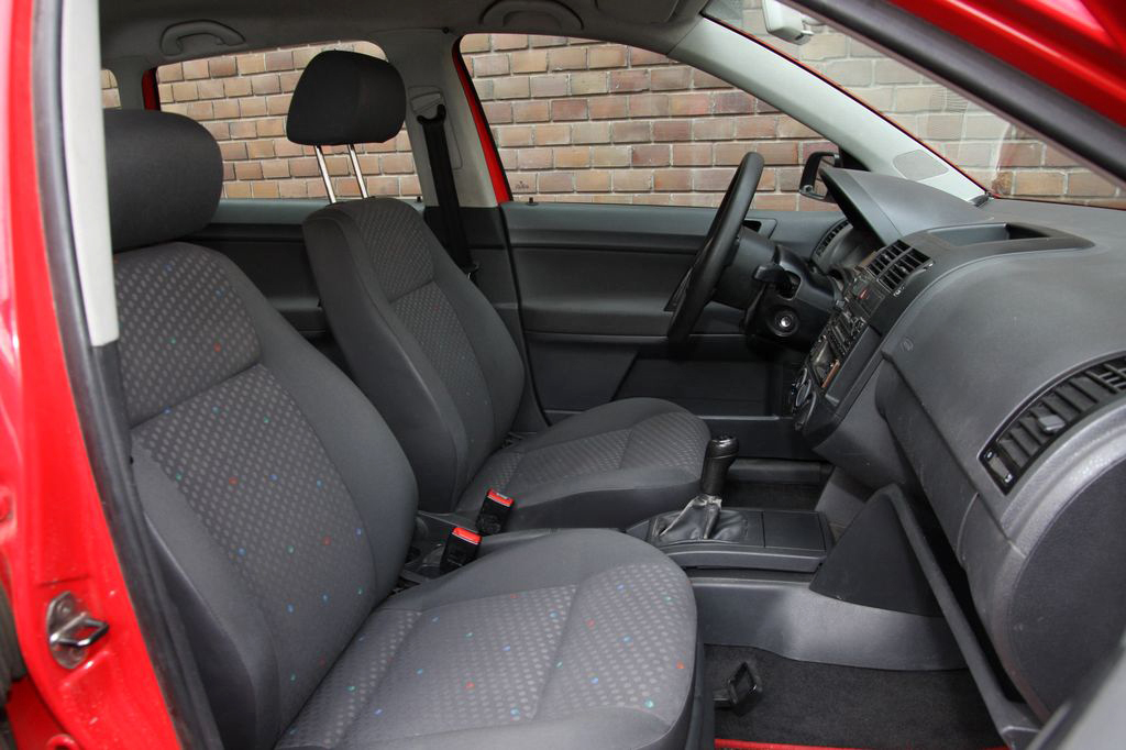 VOLKSWAGEN POLO IV