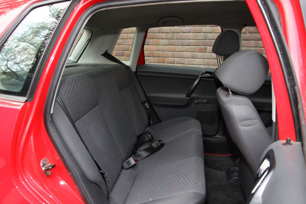 VOLKSWAGEN POLO IV