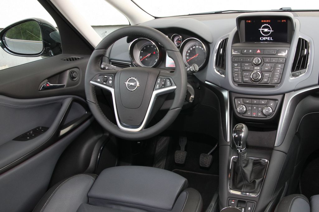 OPEL ZAFIRA