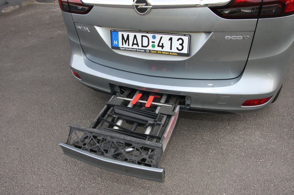 OPEL ZAFIRA