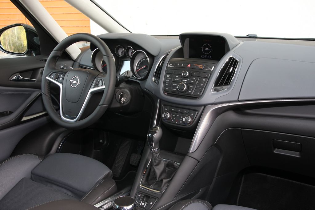 OPEL ZAFIRA