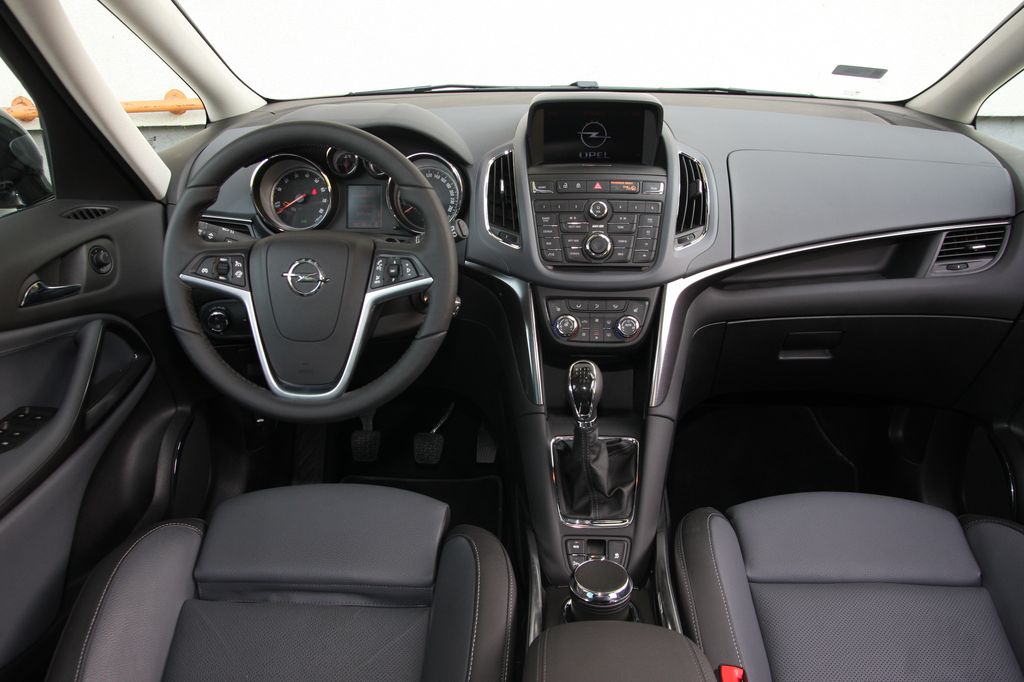OPEL ZAFIRA