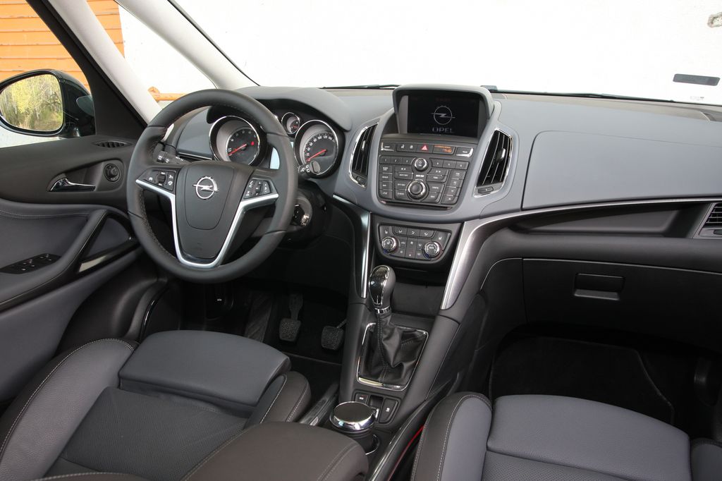 OPEL ZAFIRA