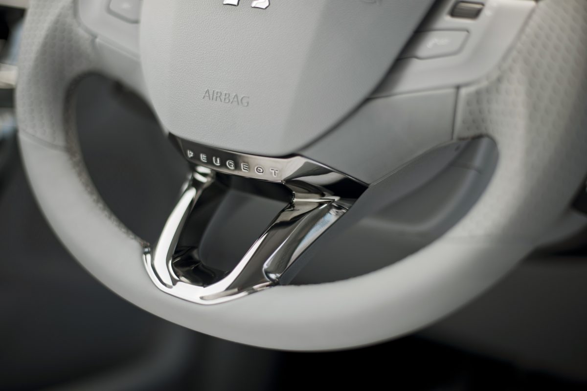 PEUGEOT 205