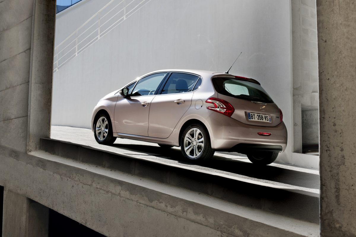 PEUGEOT