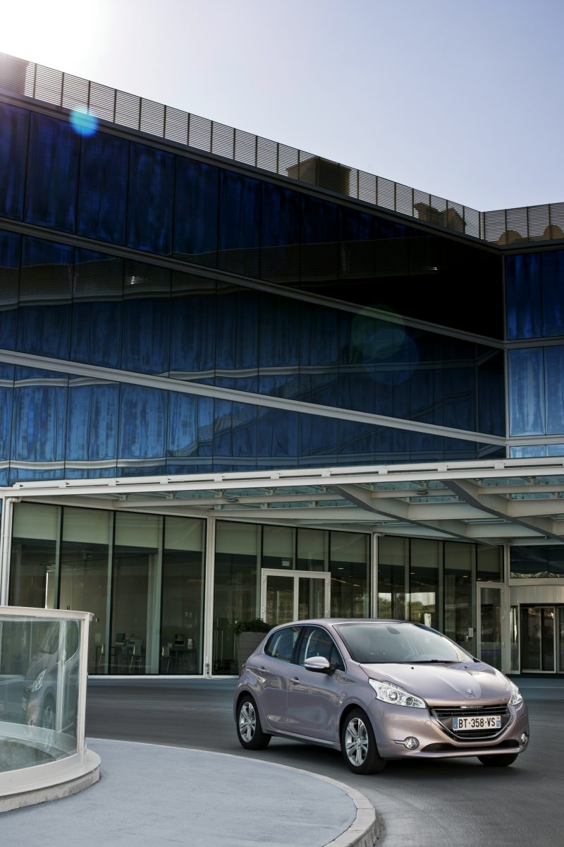 PEUGEOT 205