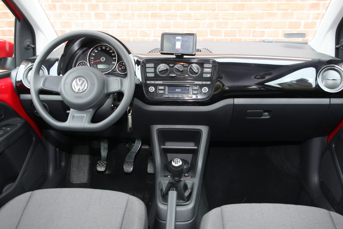 VOLKSWAGEN UP