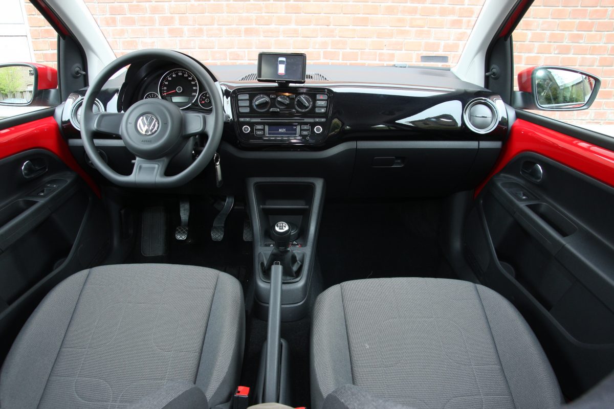 VOLKSWAGEN UP