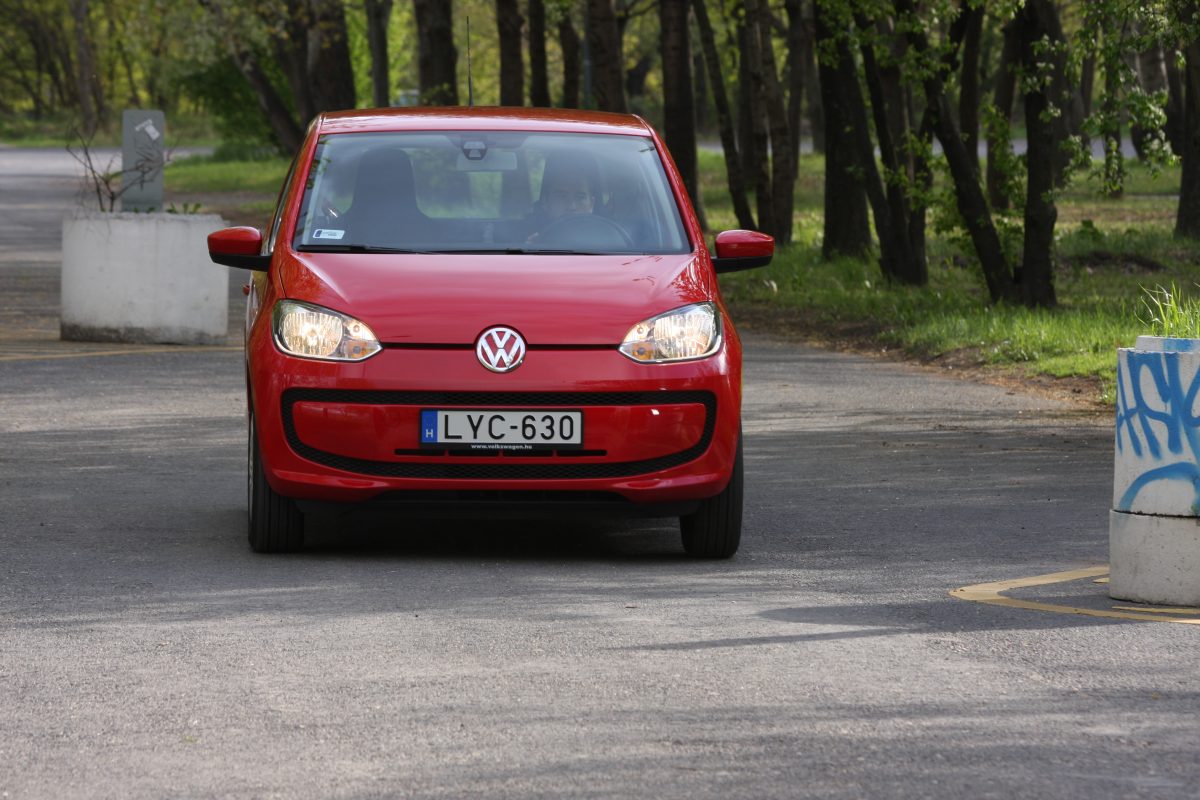 VOLKSWAGEN UP