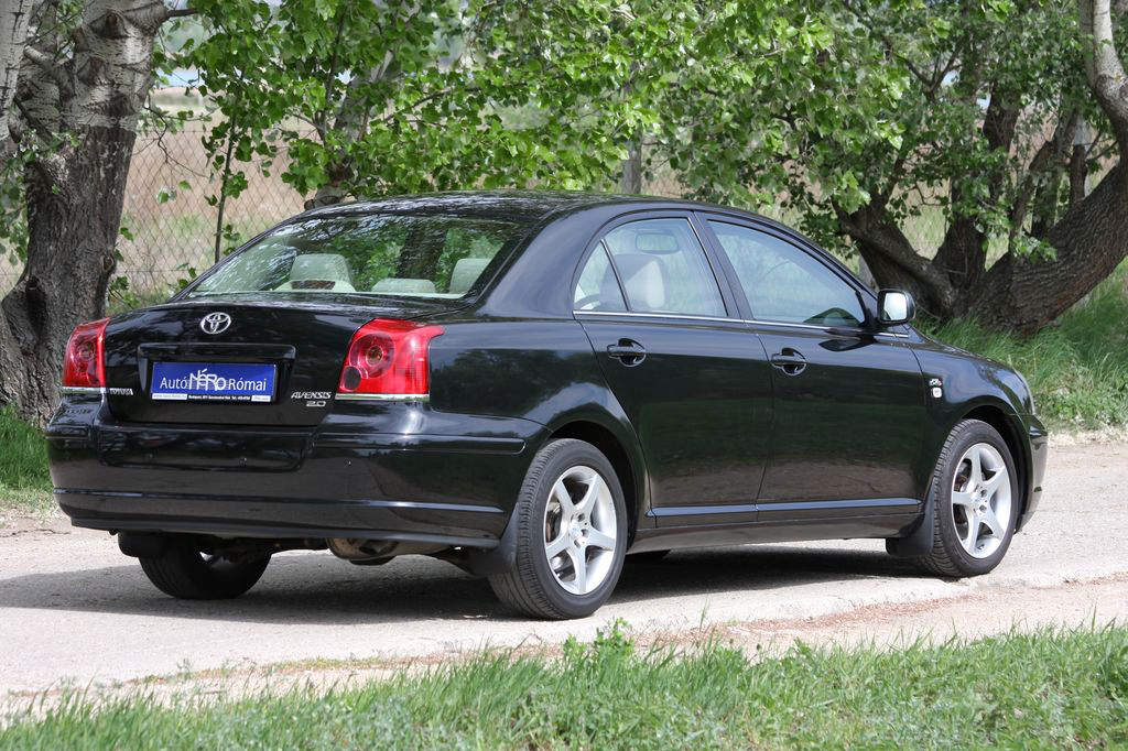 TOYOTA AVENSIS
