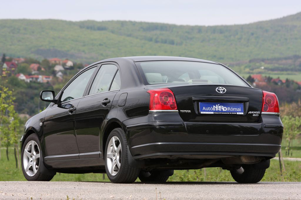 TOYOTA AVENSIS