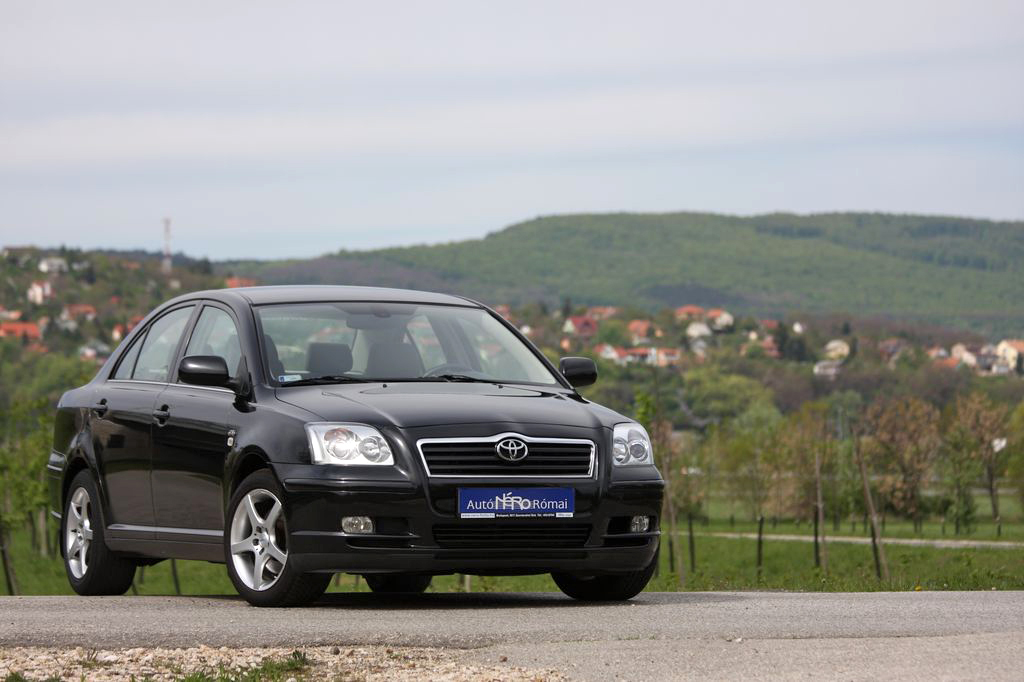 TOYOTA AVENSIS