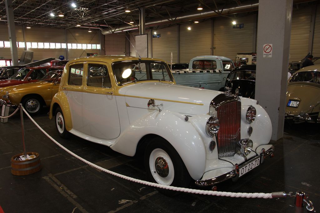 LADA