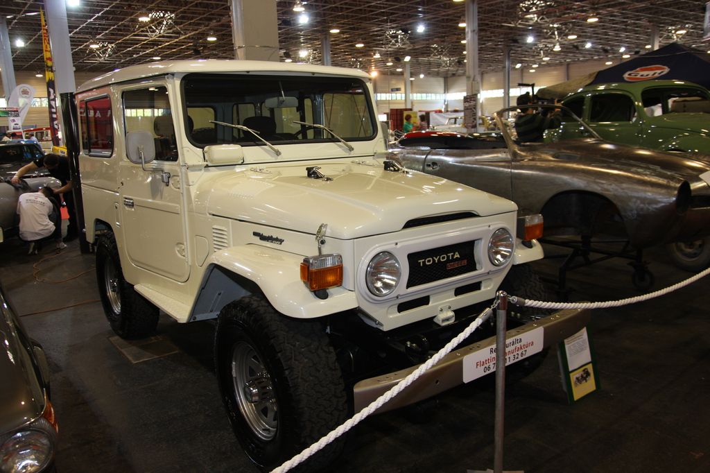 LADA