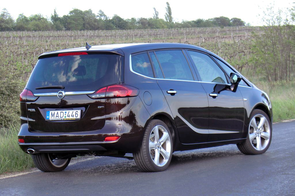 OPEL ZAFIRA TOURER