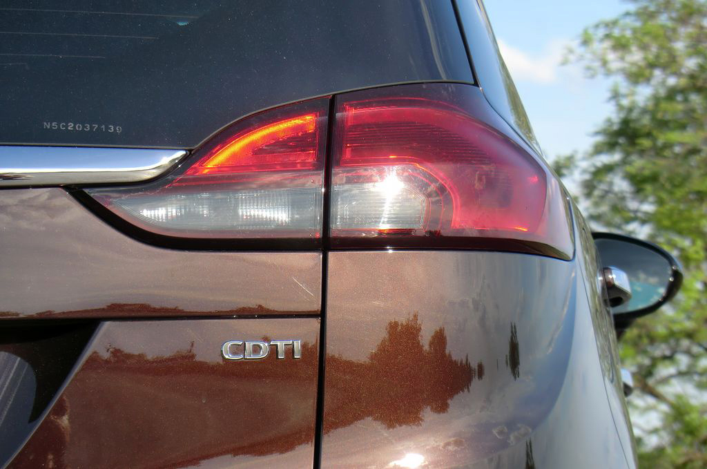 OPEL ZAFIRA TOURER