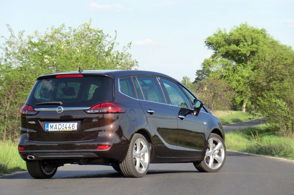 OPEL ZAFIRA TOURER