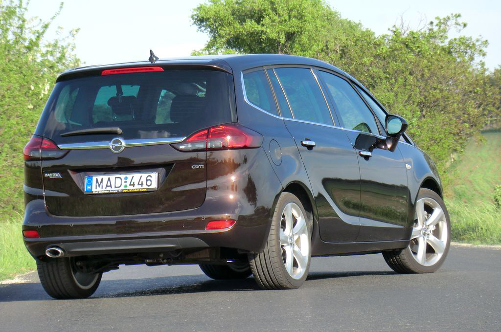 OPEL ZAFIRA TOURER