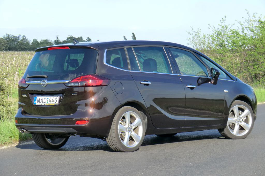OPEL ZAFIRA TOURER