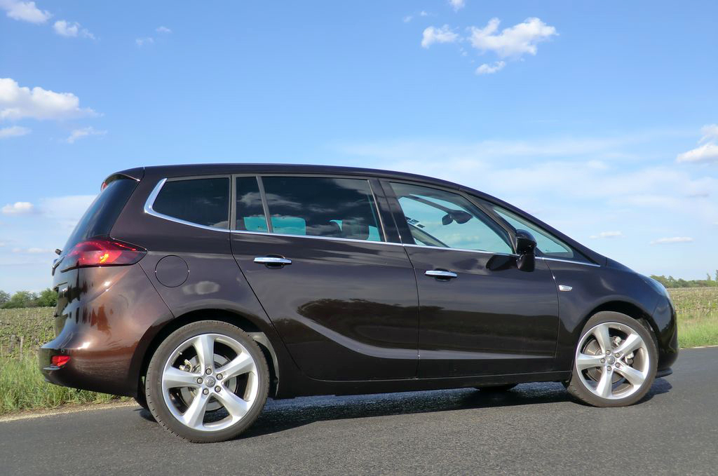 OPEL ZAFIRA