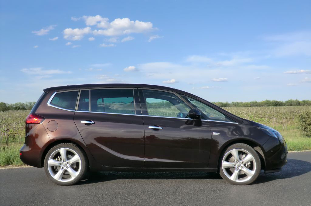 OPEL ZAFIRA TOURER