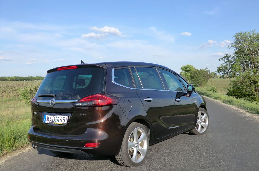 OPEL ZAFIRA TOURER