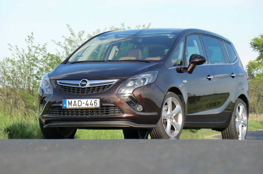 OPEL ZAFIRA TOURER