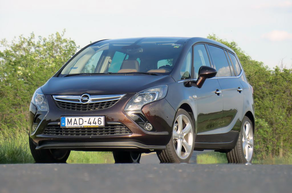 OPEL ZAFIRA TOURER