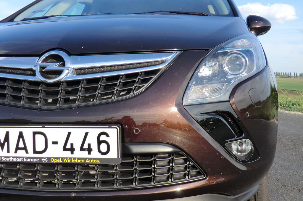 OPEL ZAFIRA TOURER