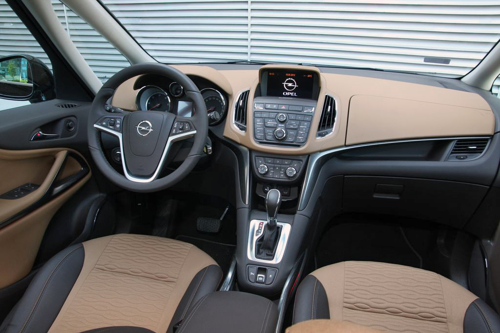 OPEL ZAFIRA TOURER