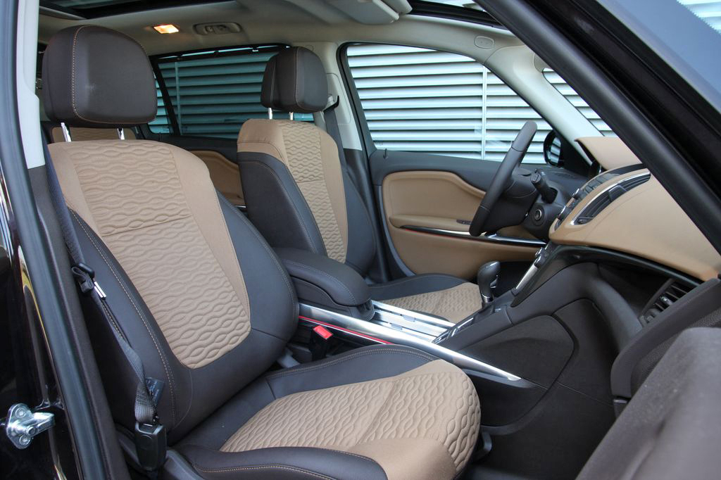 OPEL ZAFIRA TOURER