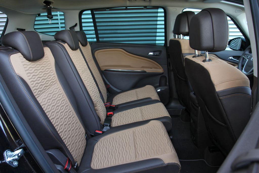 OPEL ZAFIRA TOURER