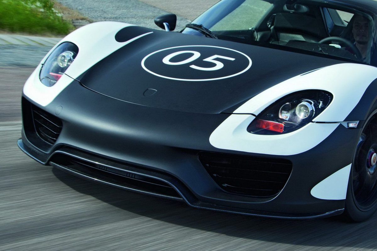 PORSCHE