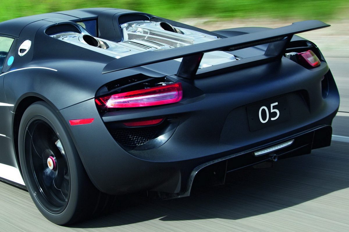 PORSCHE