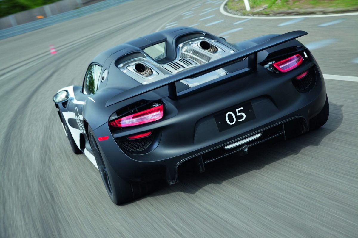 PORSCHE
