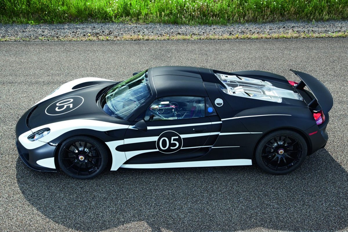 PORSCHE