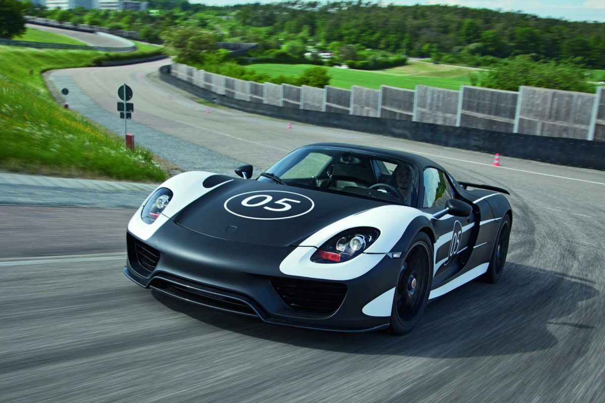 PORSCHE