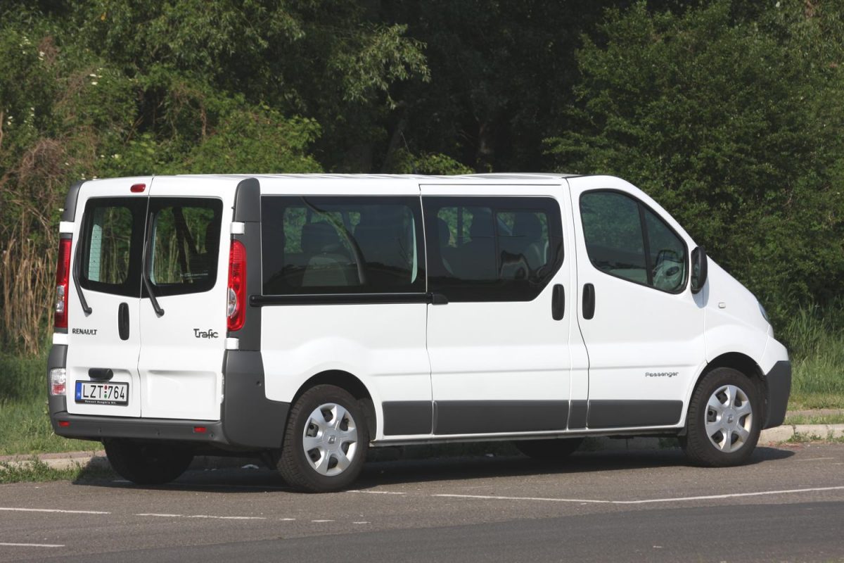 RENAULT TRAFIC
