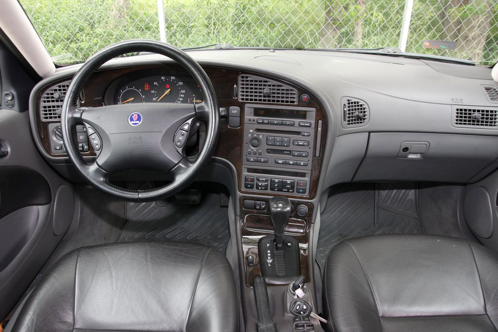 SAAB 9-5