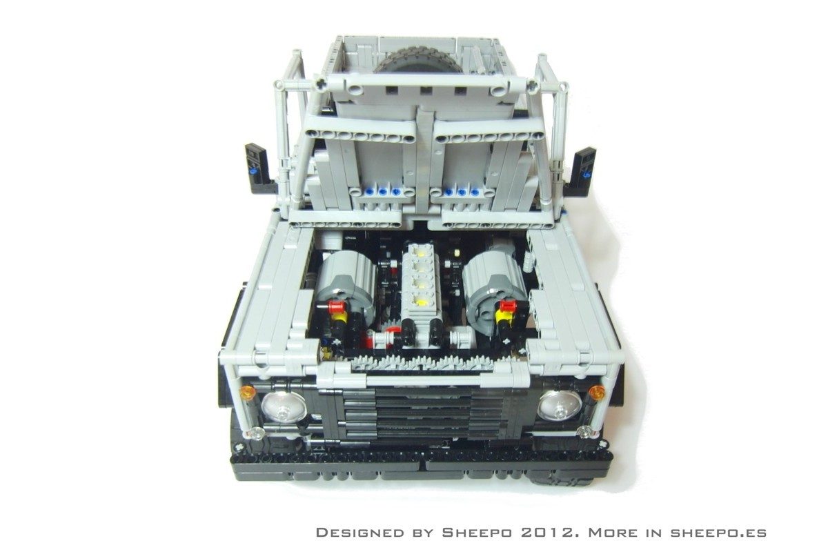 LAND ROVER DEFENDER