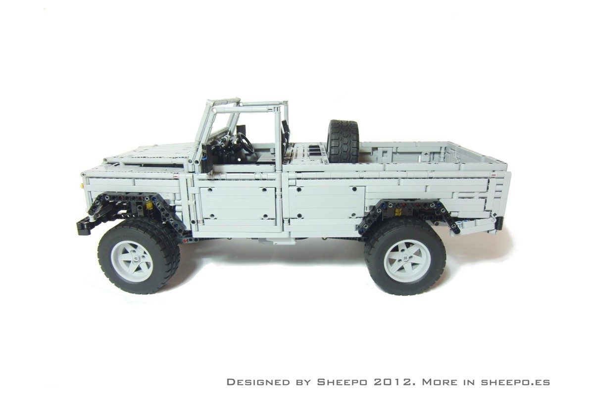 LAND ROVER DEFENDER