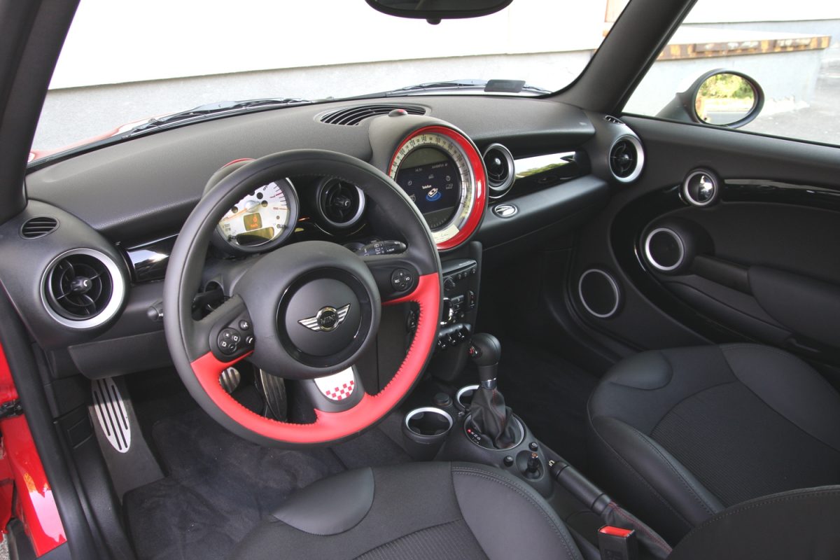 MINI COOPER