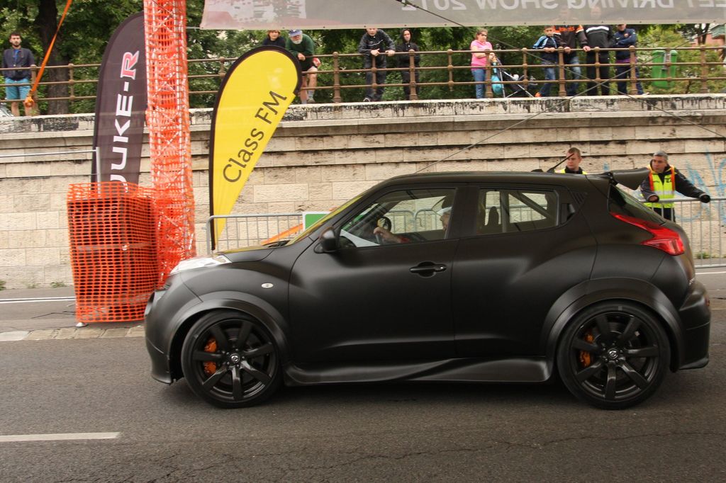 NISSAN JUKE