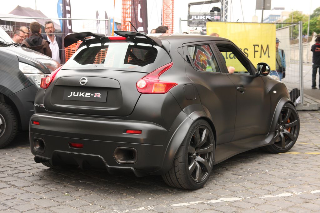 NISSAN JUKE