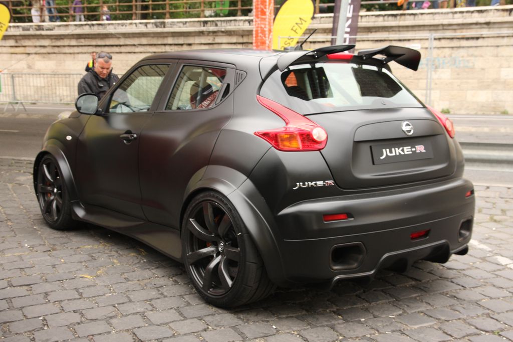 NISSAN JUKE